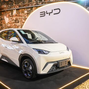 Produzido em Camaçari, BYD Dolphin Mini é destaque no Arraiá do Alô Alô Bahia