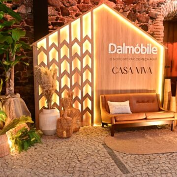 Dalmóbile leva conceito Casa Viva ao Arraiá do Alô Alô Bahia com lounge inspirado no morar contemporâneo