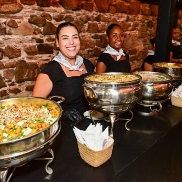 Vini Figueira assina buffet do Arraiá do Alô Alô Bahia com mais de 25 opções inspiradas no São João
