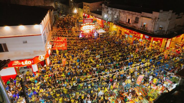 Brasil x Haiti terá transmissão gratuita com telão e show de forró em bar na Saúde