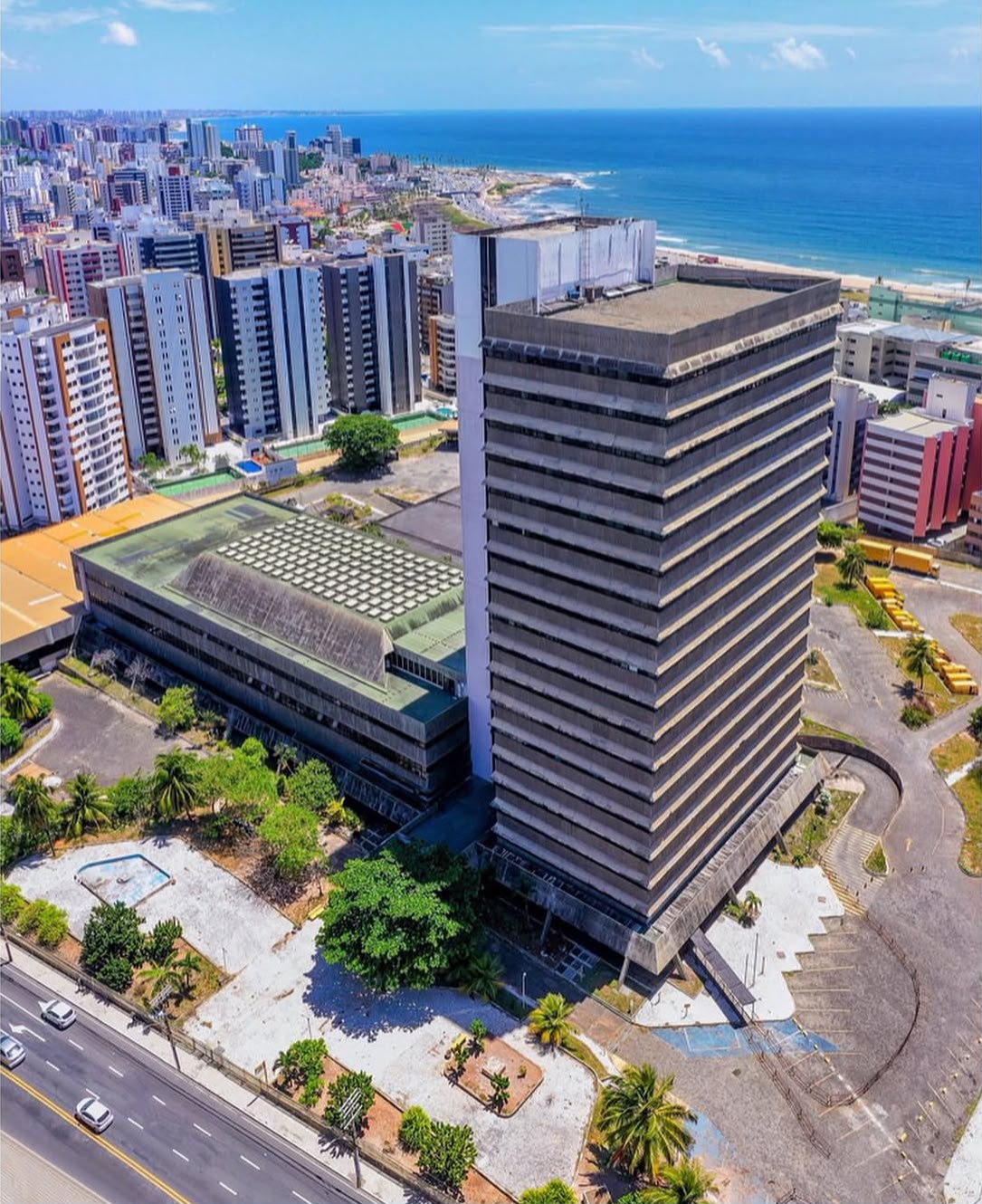 Moura Dubeux compra antigo prédio dos Correios na Pituba e prepara novo empreendimento em Salvador