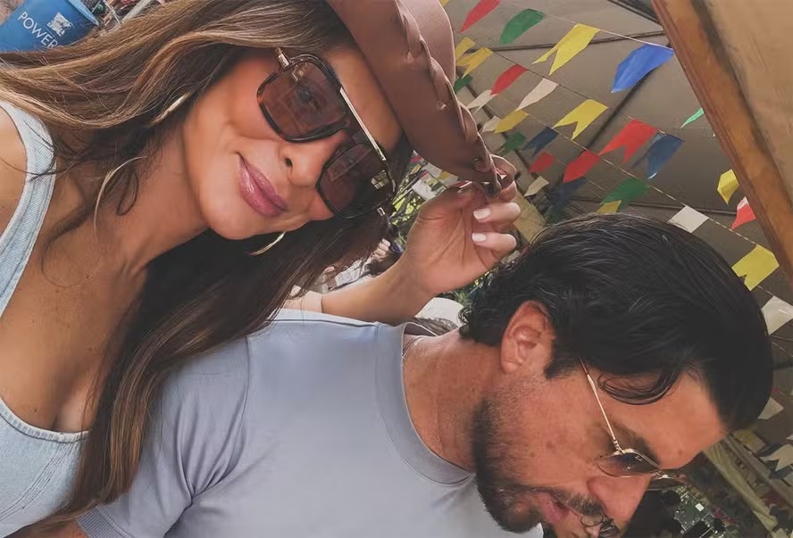 Aos 15 anos, filho de Juliana Paes e Dudu Baptista já tem a mesma altura dos pais; fotos