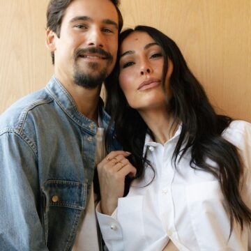 Sabrina Sato e Nicolas Prattes revelam sexo do bebê após chá revelação; veja vídeo