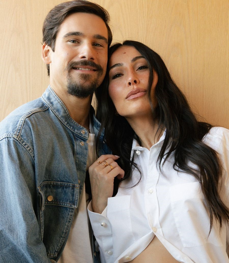Sabrina Sato e Nicolas Prattes revelam sexo do bebê após chá revelação; veja vídeo