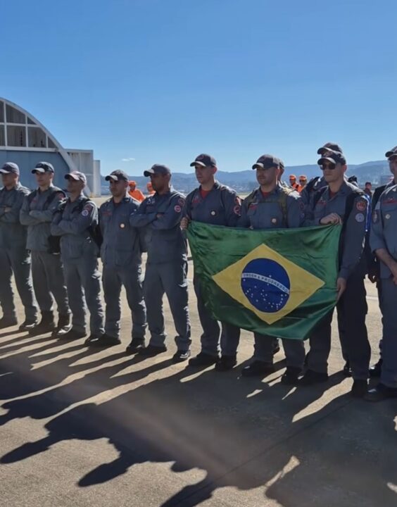 Quarto voo brasileiro para Venezuela decola com bombeiros e donativos
