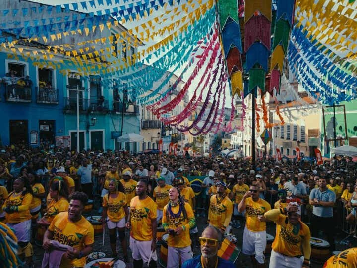 Olodum comanda festa da classificação da Seleção Brasileira no Pelourinho