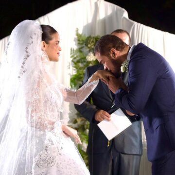 Ex-galã global, Sidney Sampaio faz festão de casamento em castelo no interior de São Paulo