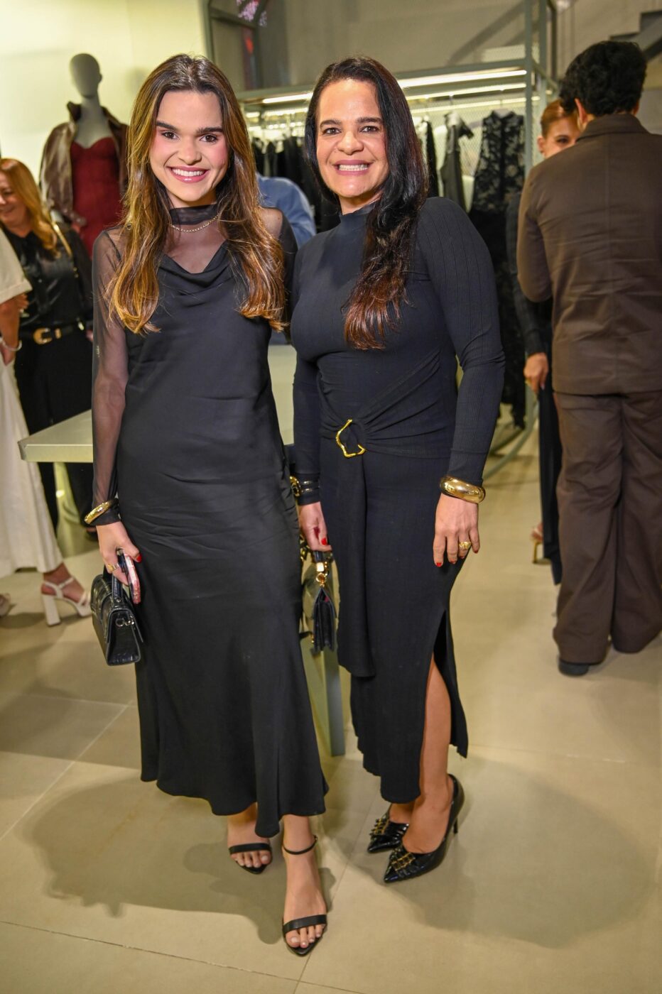 Vitória Vieira e Luciane Vieira