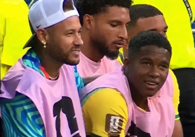 Leitura labial revela desabafo de Endrick a Neymar durante estreia de seleção na Copa do Mundo 2026