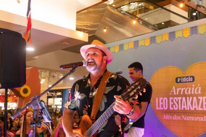 Shopping Itaigara celebra São João com programação especial e shows de Leo Estakazero
