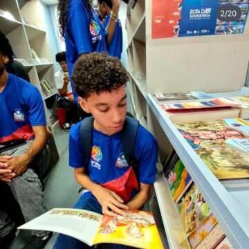 Metrô de Salvador terá jogo de realidade virtual, quiz e distribuição de livros na quarta (1º)