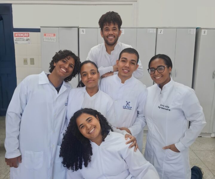 Estudantes da Bahia criam inseticida ecológico à base de alho e pimenta