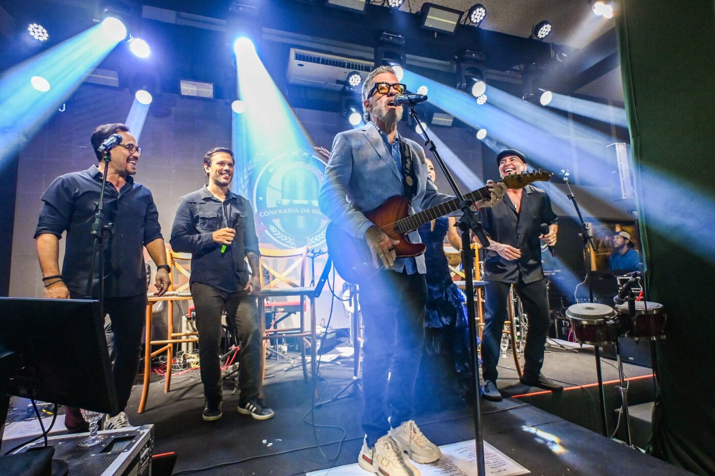 Confraria da Música e Tuca Fernandes 
