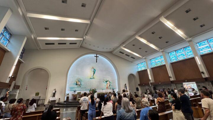 Família e amigos homenageiam Preta Gil em missa realizada em Salvador
