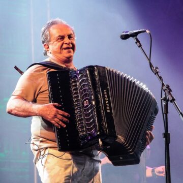 Flávio José confirma ausência no São João da Bahia após polêmica sobre cachês