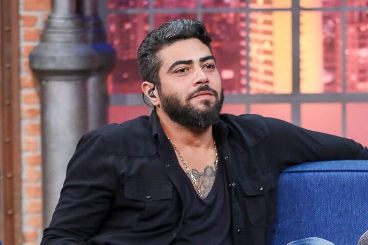 Henrique, da dupla com Juliano, passa por cirurgia e tem shows cancelados