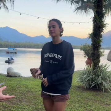 Shawn Mendes curte aniversário do marido de Sasha em Angra dos Reis
