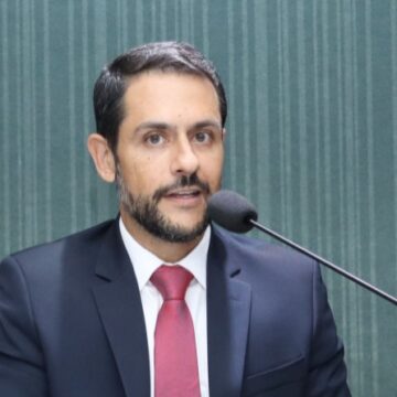 VLT pode impulsionar turismo e economia de Salvador, avalia João Cláudio Bacelar