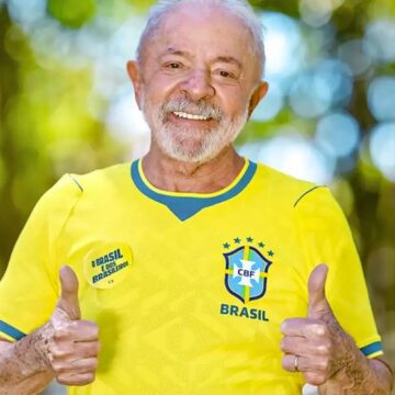 Lula pede para seleção do Brasil ‘jogar com a alma’ na Copa do Mundo