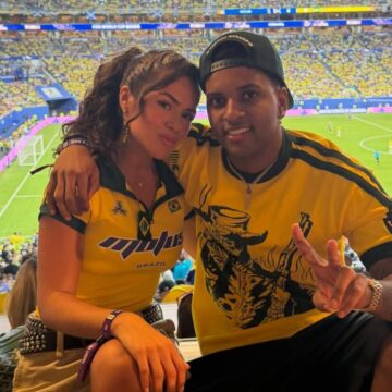 Novo affair? Maisa posa ao lado de jogador Rodrygo durante a Copa