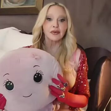Madonna revela motivo emocionante para dormir com polvo de pelúcia todas as noites