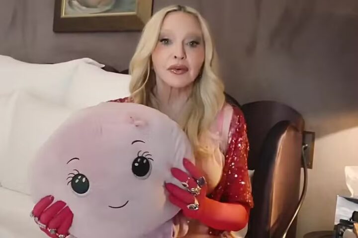 Madonna revela motivo emocionante para dormir com polvo de pelúcia todas as noites
