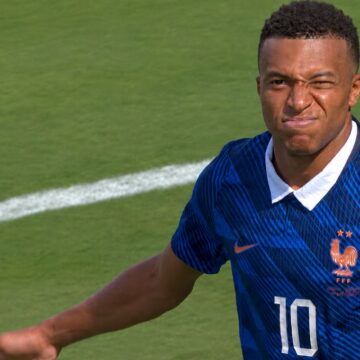 França vence Senegal por 3×1 com Mbappé decisivo e assume liderança do Grupo I da Copa; veja gols