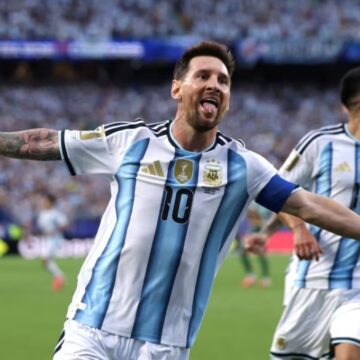Argentina vence Argélia por 3 a 0 com hat-trick de Messi e lidera Grupo J da Copa; veja gols