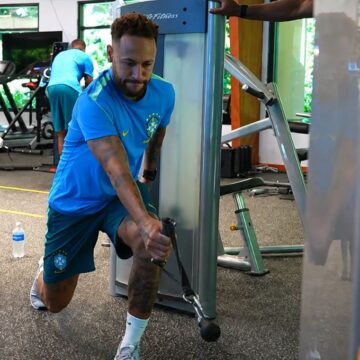 Neymar fora? Camisa 10 faz novos exames, não treina e deve desfalcar o Brasil contra o Haiti