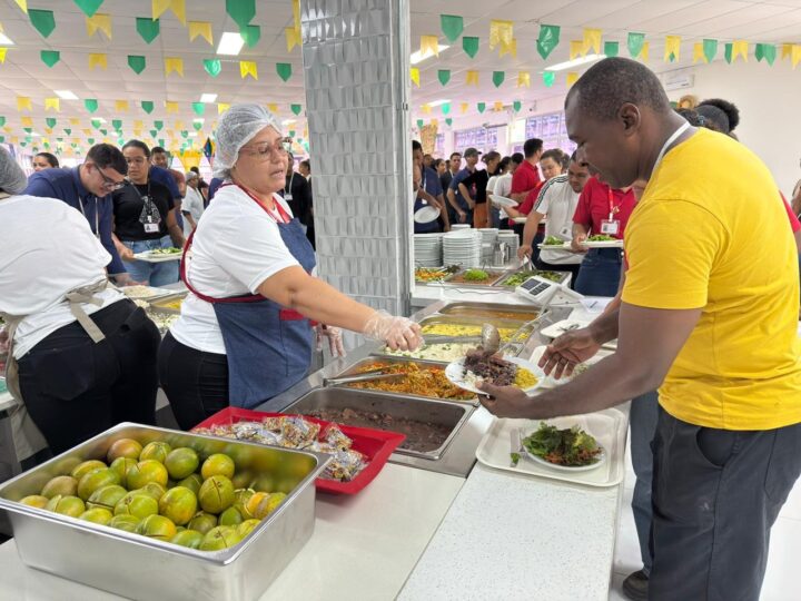 BYD inaugura restaurante de 800 m² em fábrica de Camaçari e amplia estrutura para colaboradores