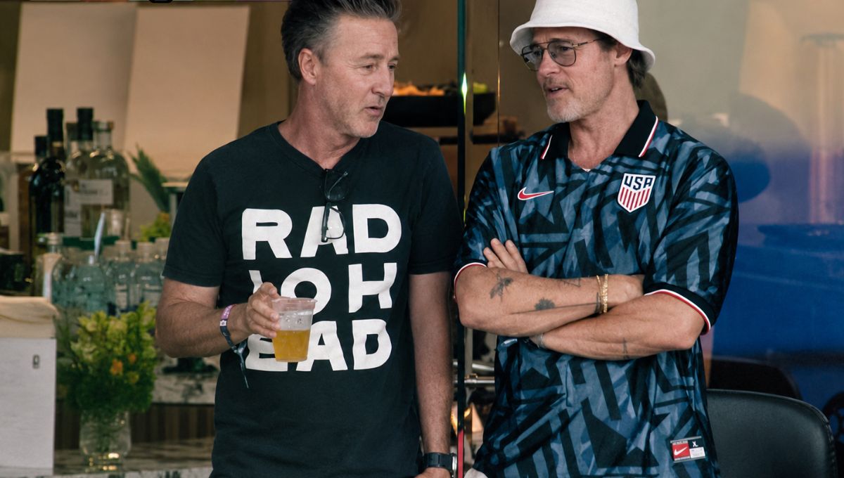“Falando sozinho”: Edward Norton conversa com Brad Pitt em jogo da Copa e meme de Clube da Luta viraliza