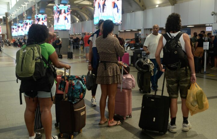 Salvador recebe mais de 760 mil turistas em maio e registra alta na receita do setor