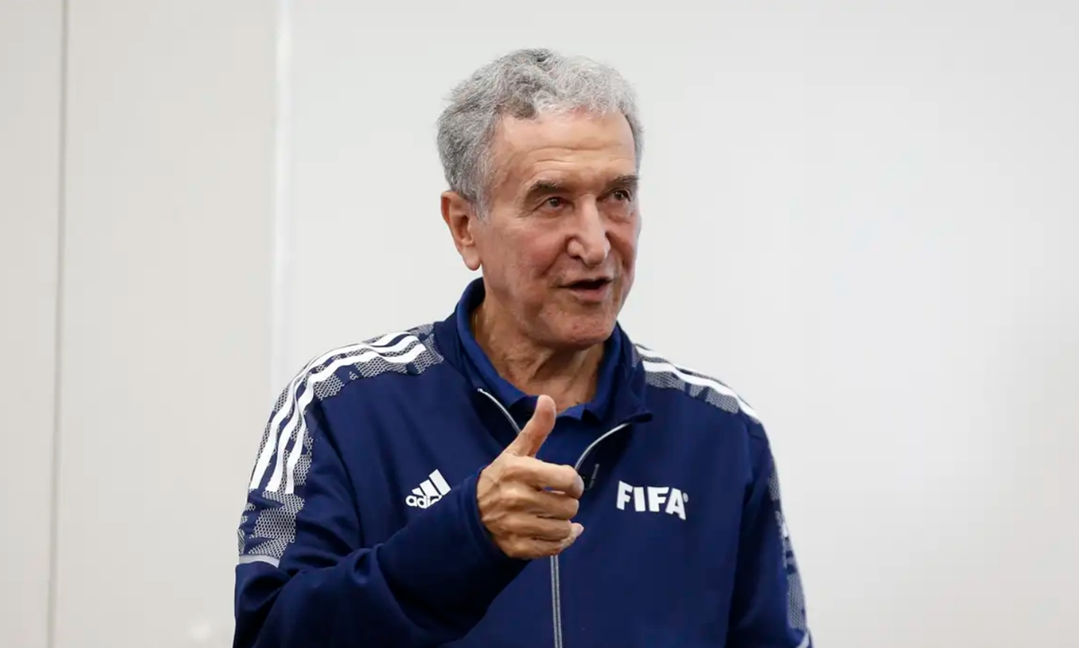 O que aconteceu com Carlos Alberto Parreira? Ex-técnico da seleção respira por aparelhos