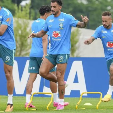 Brasil faz penúltimo treino antes de enfrentar o Japão na Copa do Mundo
