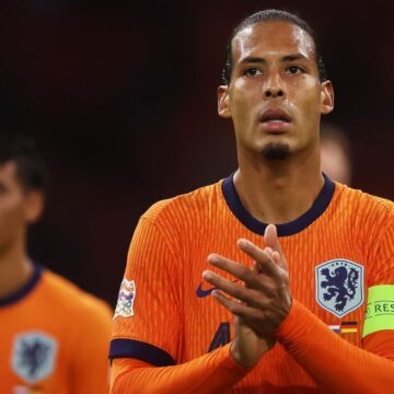 Van Dijk critica pausa para hidratação na Copa do Mundo: “Interromper a partida para fazer publicidade”