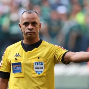 Trio de arbitragem brasileiro é escalado para apitar abertura da Copa do Mundo 2026