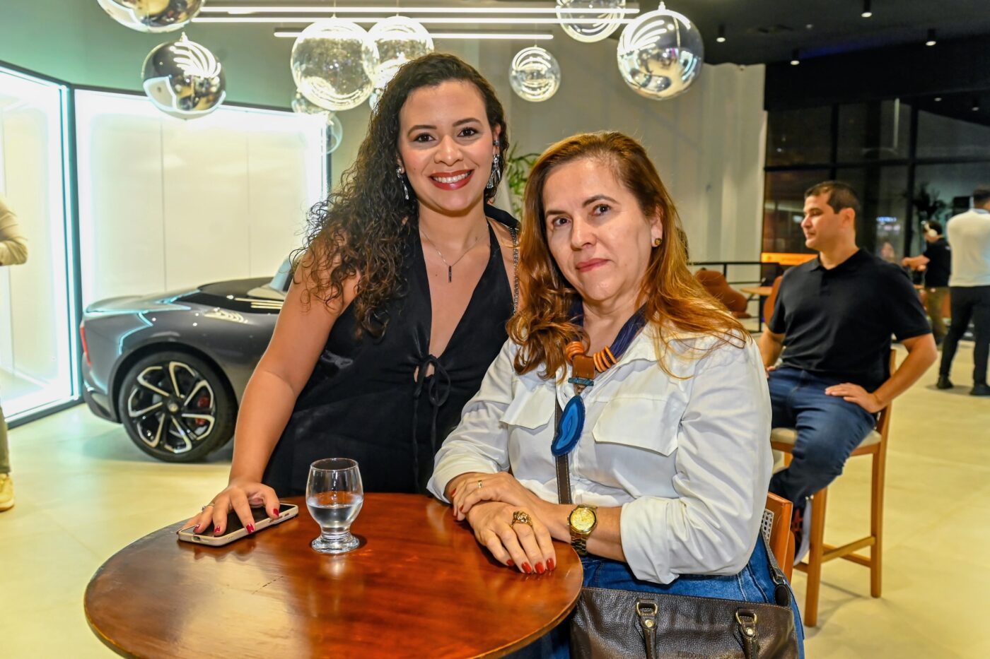 Monique Oliveira e Suenia Medeiros