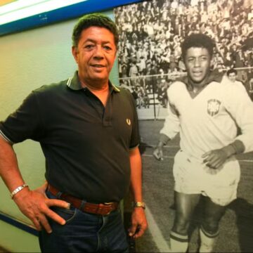 Amarildo, herói do bi da Copa de 1962, enfrenta Alzheimer e vive esquecido em hospital