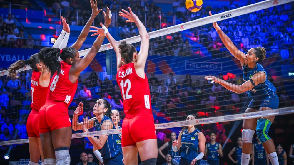 Brasil perde para a Turquia e fica com o vice da Liga das Nações de Vôlei Feminino