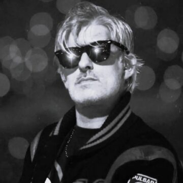 Morre Kavinsky, DJ francês de “Nightcall” e destaque da Olimpíada de Paris, aos 50 anos