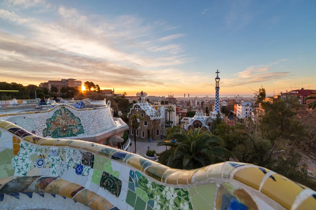 Barcelona quer frear turismo em massa e anuncia meta de “nem mais um turista”