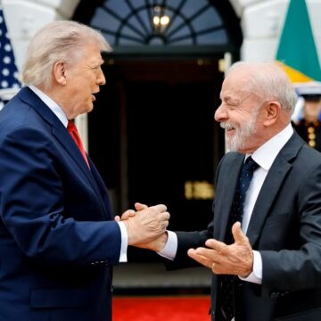 Governo Lula reage a tarifaço dos EUA, anuncia Lei da Reciprocidade e critica família Bolsonaro