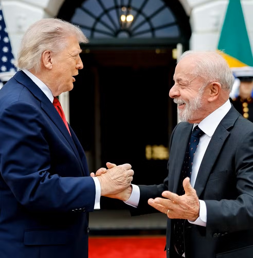 Governo Lula reage a tarifaço dos EUA, anuncia Lei da Reciprocidade e critica família Bolsonaro