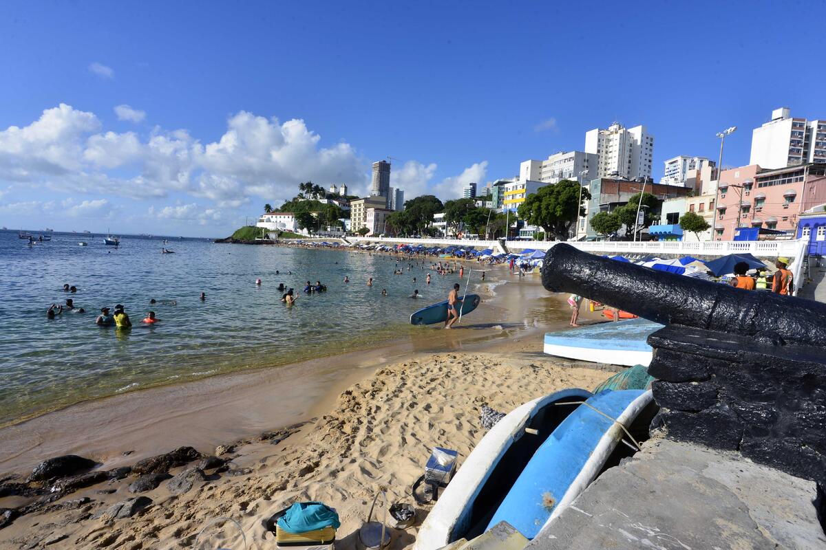 Porto da Barra terá câmeras inteligentes para proteger banhistas e combater infrações no mar
