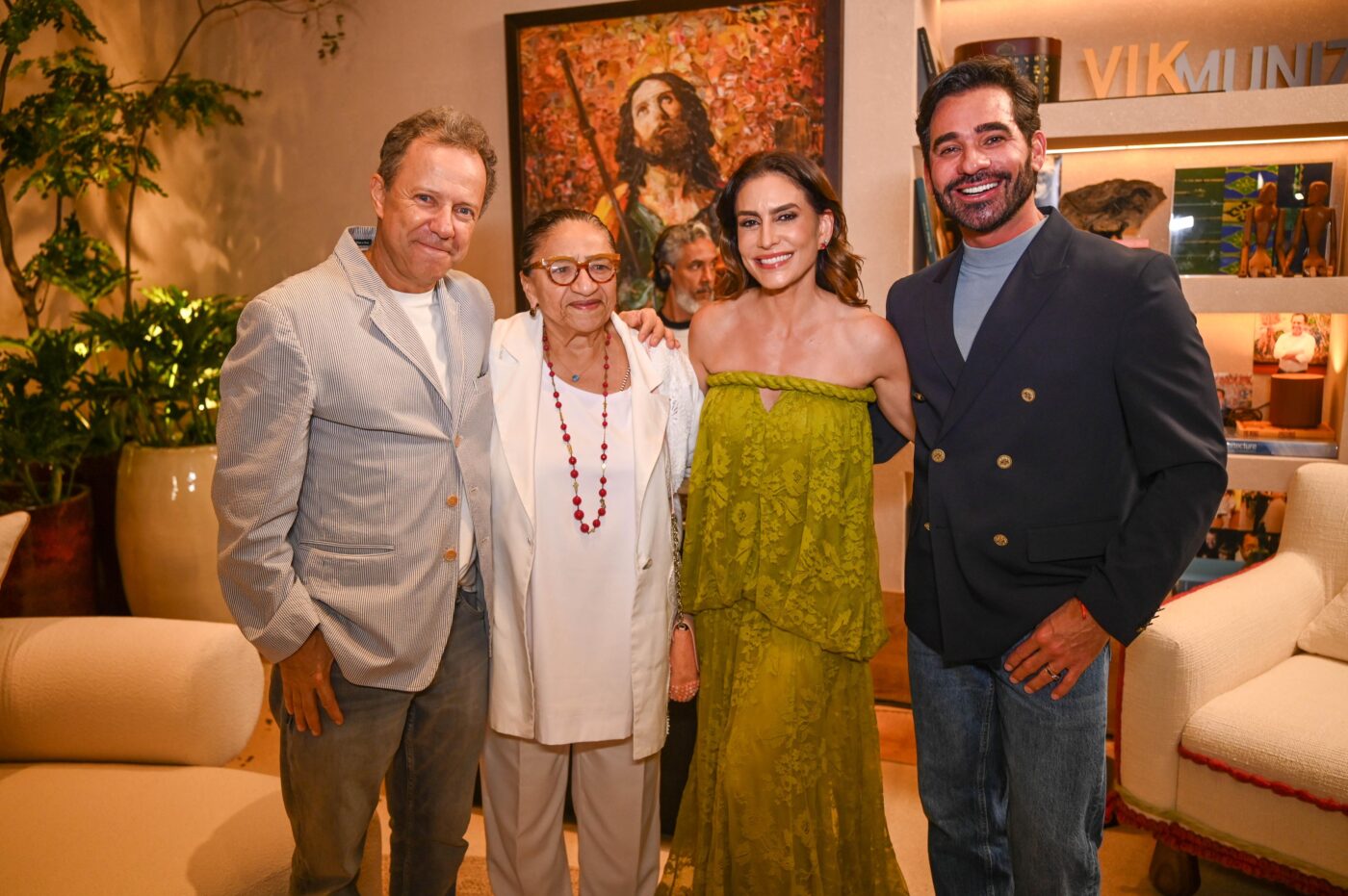 Vik Muniz, Licia Fábio, Ticiana Villas Boas e Marlon Gama