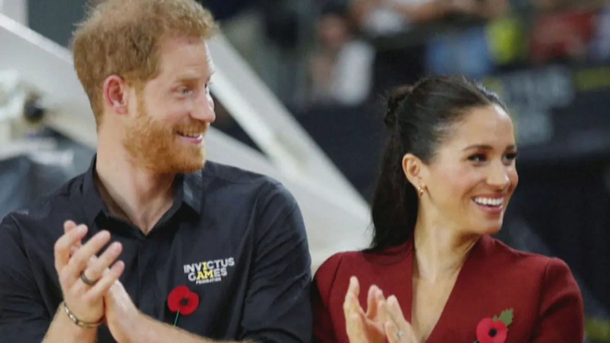 Rei Charles recebe príncipe Harry, Meghan e os dois filhos do casal, diz TV