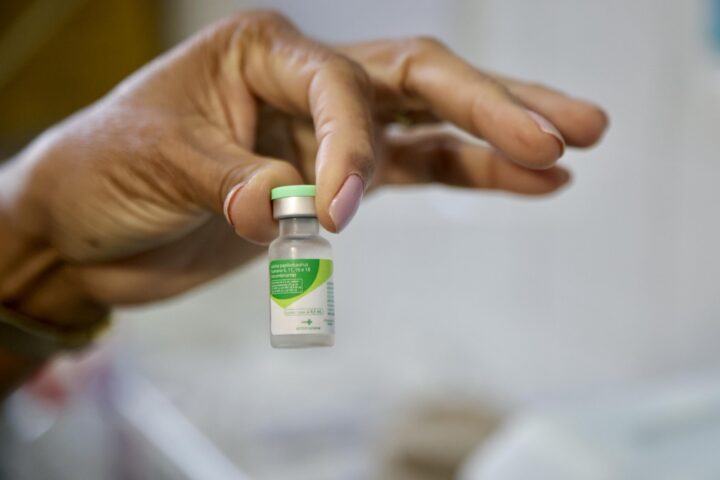 Jovens de 15 a 19 anos poderão se vacinar contra o HPV até dezembro em Salvador