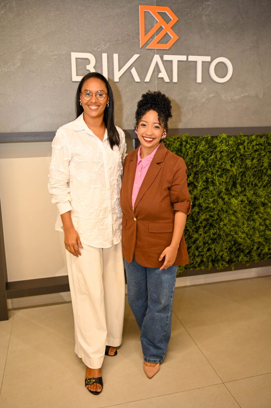 Ana Paula Pereira e Marcela Neri