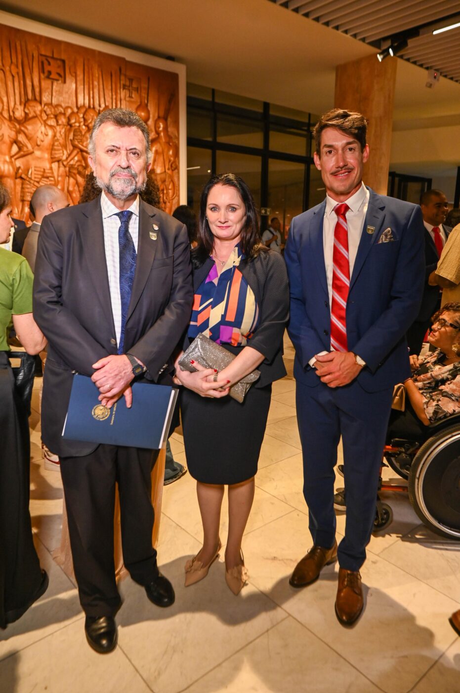 Carlos Garcia de Alba, Fiona Roche e Bruno Rodrigues de Freitas