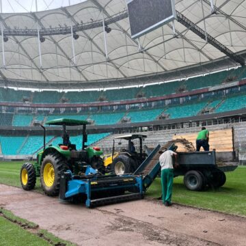 Arena Fonte Nova inicia manutenção do gramado durante pausa no calendário